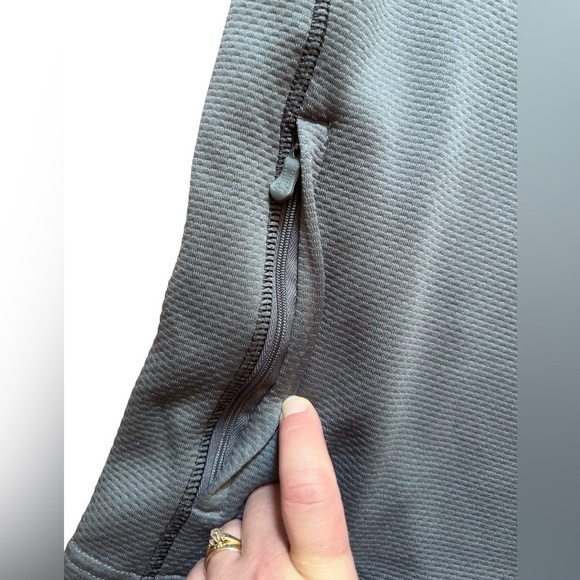 UNDER ARMOUR ALL SEASON GEAR SWEATER - Picture 6 of 11